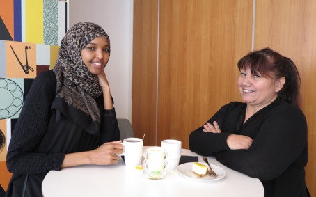 Från Seniorcenter i Nacka kom också Auzore Fewpiceiner och Sahra Hassan, för att delta på Nestors FoU-café